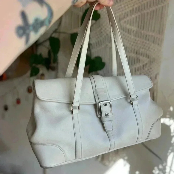 Beautiful Coach Hamptons White Leather Purse - Excellent Condition - Picture 1 of 15